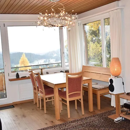Foil Cotschen Apartment